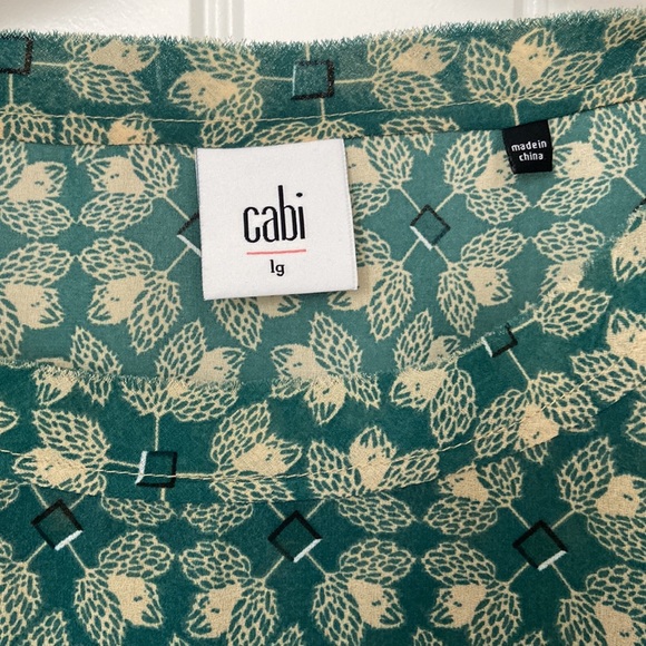 CAbi Size Large Jade Green Leaf Print Top EUC - Picture 3 of 5